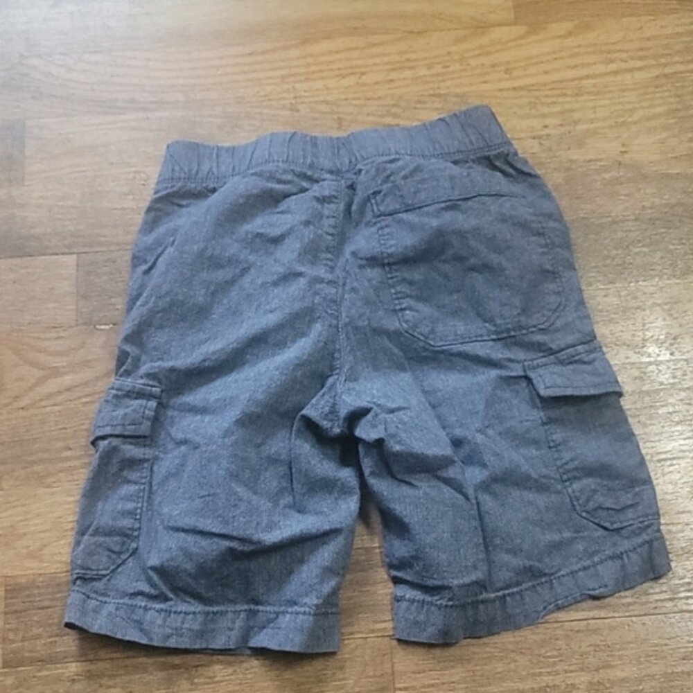 Old Navy Cargo Shorts - Picture 5 of 6